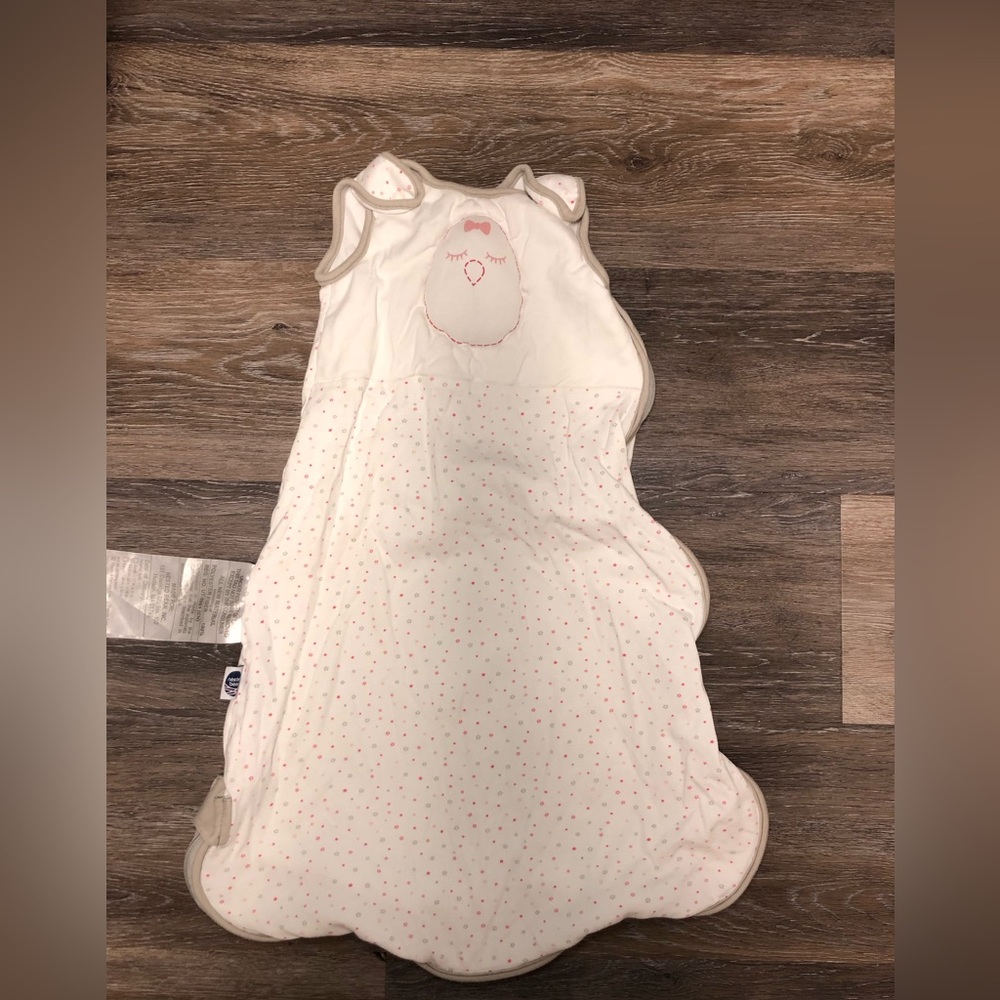 Nested Bean White Baby Swaddle Bundle of 2 - Picture 4 of 7